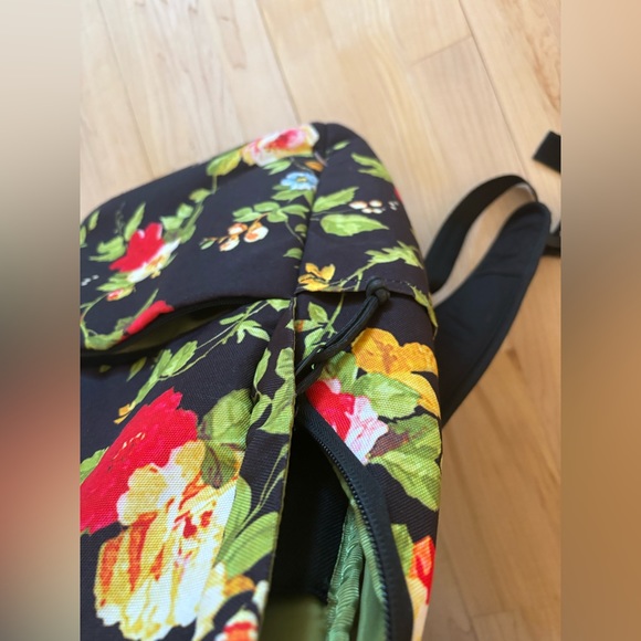 Flowery backpack - Picture 2 of 6